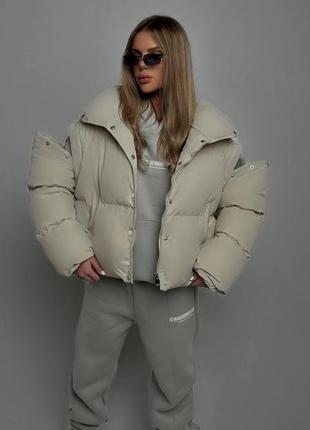 Женская бежевая стильная трендовая качественная зимняя объемная куртка-трансформер 🚀 со съемными ру2 фото