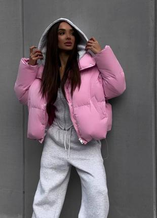 Женская розовая стильная трендовая зимняя качественная объемная куртка-трансформер🚀 со съемными рук3 фото