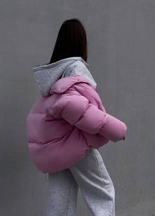 Женская розовая стильная трендовая зимняя качественная объемная куртка-трансформер🚀 со съемными рук8 фото