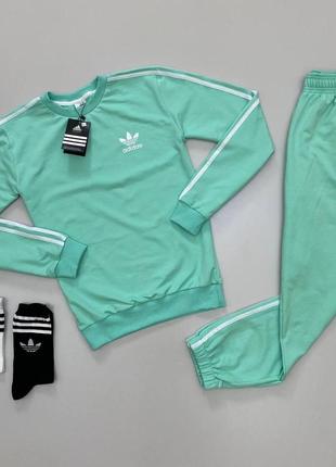 Adidas originals унісекс в одному розмірі xs!