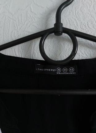 Базовая черная шифоновая блуза с контрастными полосками3 фото