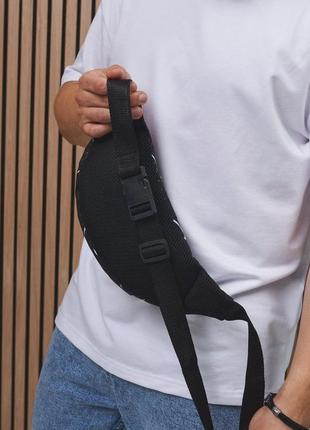 Бананка на пояс nike (найк) черная сумка через плечо поясная сумка текстильная с регулятором2 фото