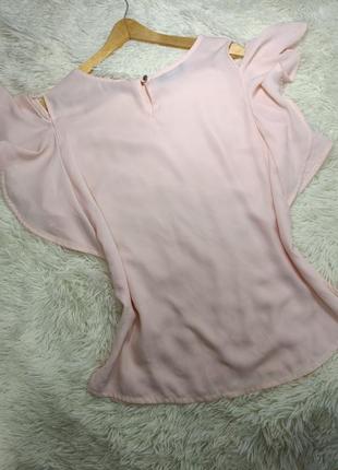 Женская розовая пудровая блузка с воланами рюшами с открытыми плечами lola fashion3 фото