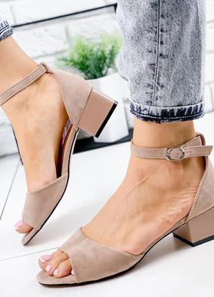 Босоножки paka