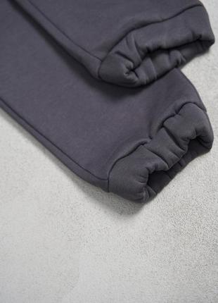 Чоловічі зимові штани з кишенями сірі на флісі брюки карго теплі з начосом (b)8 фото