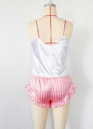 Женская атласная пижама princess: топ и шорты розовая7 фото