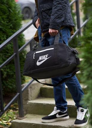 Дорожная сумка nike черная для спортзала сумка найк для путешествий (b)