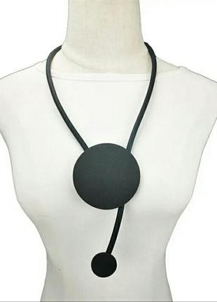 Колье ожерелье подвеска круг дерево каучук  в  стиле cos
