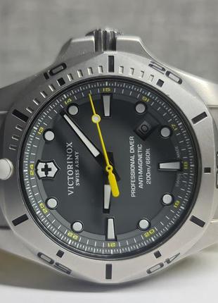 Чоловічий годинник часы victorinox v241844 i.n.o.x professional diver anti-magnetic 200m