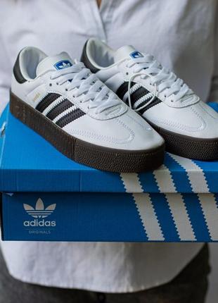 Кроссовки женские adidas