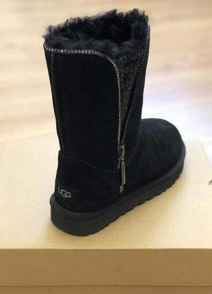 Ugg  classic zip boot 1103764. цвет black. размер 8 us3 фото