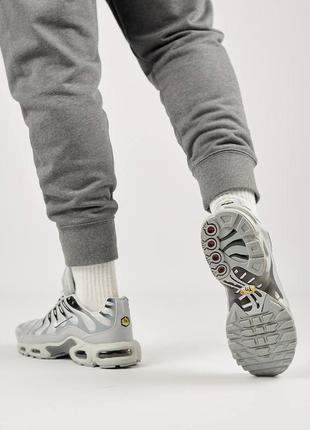Чоловічі кросівки nike air max plus all gray black5 фото