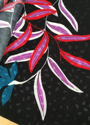 Черная атласная длинная юбка в цветочный принт george.2 фото