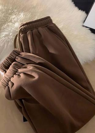 Спортивные штаны утепленные барашик базовые женские качественные на резинке спорт черные мокко коричневые свет бежевые утепленные теплые дешевая акция5 фото