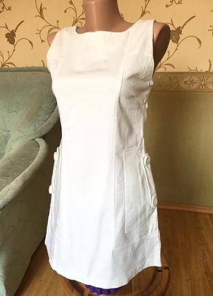 Сукня футляр біла базова з кишенями