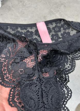 Набір  гіпюрових трусиків hunkemoller 3 шт: червоні білі та чорні, гарної якості4 фото