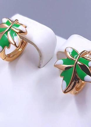 Сережки xuping дитячі  листочки  діаметр 13 мм. ширина 12 мм.