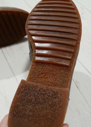 Clarks оригінальні замшеві шкіряні р. 41 акуратні туфлі броги у гарному стані8 фото