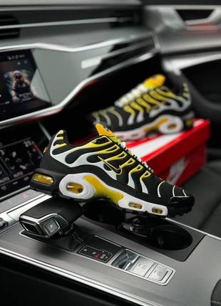 Кроссовки в стиле nike air max plus