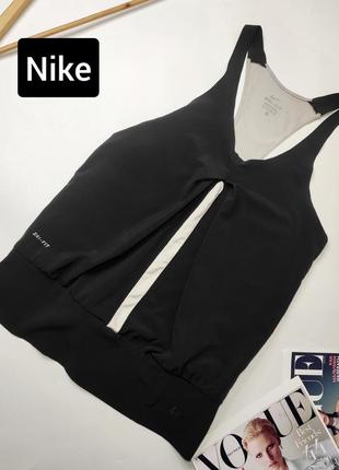 Женская майка черная спортивная от бренда nike xs