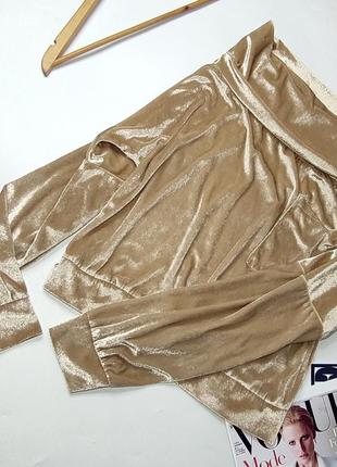 Свитшот женский бежевого цвета из бархатной ткани с открытыми плечами от бренда italy l2 фото