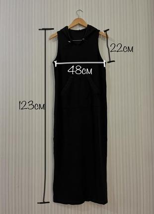 Длинное черное платье с капюшоном6 фото