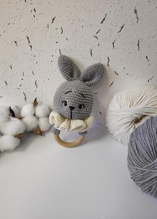 Брязкальце, гризунець, прорізувач "зайчик"