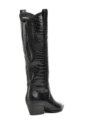 Сапоги-ковбойки женские демисезонные черные кожаные на каблуке 1703б5 фото