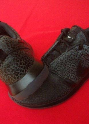 Кроссовки nike roshe run nm safari оригинал 40 размер 25.5 см