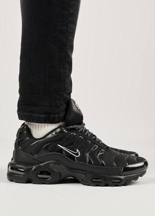 Чоловічі чорні  кросівки на весну в стилі nike air max plus  🆕 найк аир макс