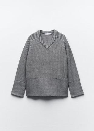 Трикотажний светр із v-подібним вирізом6 фото