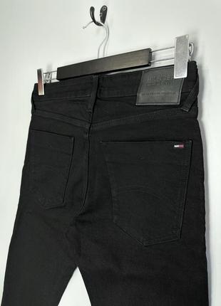 Tommy hilfiger черные базовые джинсы модели slim3 фото