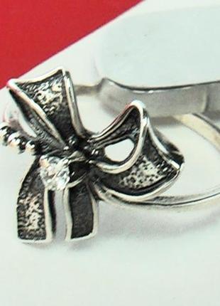 Кольцо перстень серебро 925 проба 2,13 грамма размер 17,5
