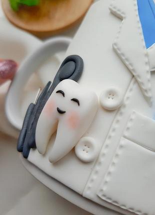 Чашка для стоматолога из полимерной глины подарок для стоматолога подарок / чашка для врача3 фото