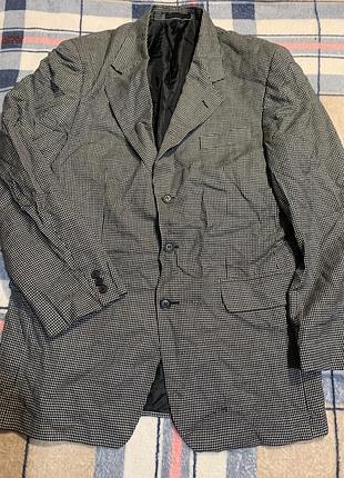 Стильный мужской пиджак
