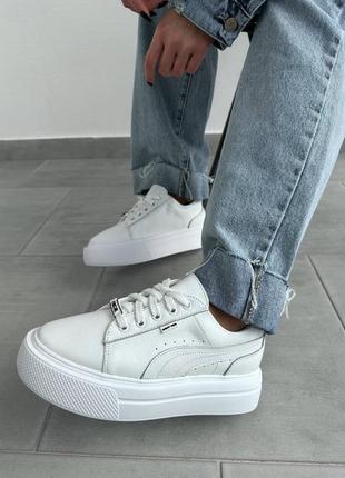 Белые кожаные кеды