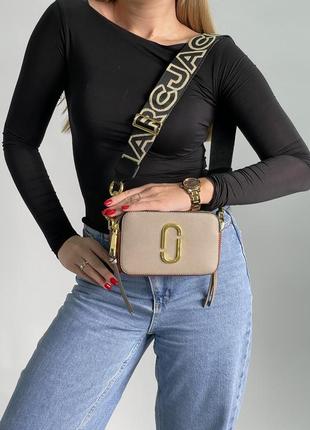 Женская сумка marc jacobs the snapshot cement multi бежевая