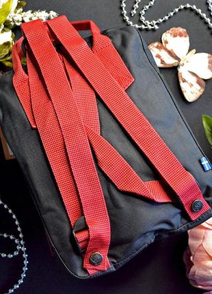 Маленький однотонний рюкзак kånken mini чорний з червоними ручками розмір 27*21*10 (7l)2 фото