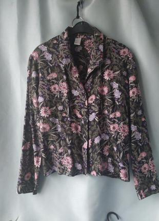 Блузка ретро