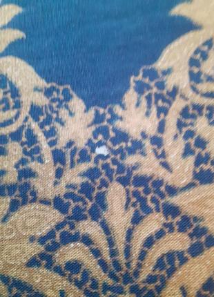 Скатерть темно-синяя с рисунком цвета бронзы. пр-во бразилия.5 фото