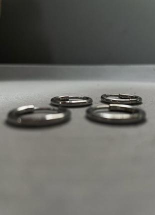 Класичні круглі сережки з медсталі4 фото