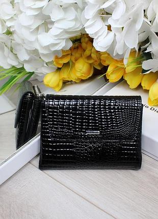 Женский кошелек натуральная кожа лак