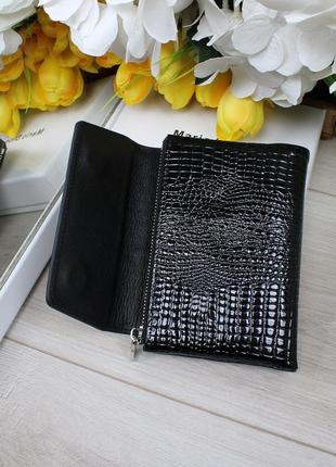 Женский кошелек натуральная кожа лак
