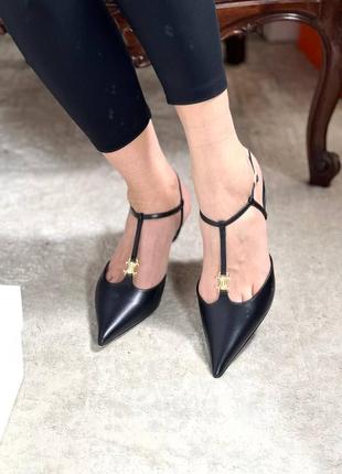 Туфли женские кожаные черные нарядные брендовые на низком каблуке открытой пяткой в стиле celine9 фото