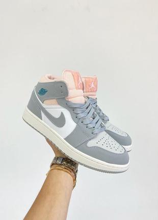 Женские высокие серые кожаные кроссовки в стиле nike air jordan 1 retro 🆕 джордан