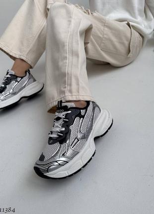 Серые серебристые кожаные текстильные кроссовки на белой толстой грубой подошве платформе с сеткой в сетку4 фото