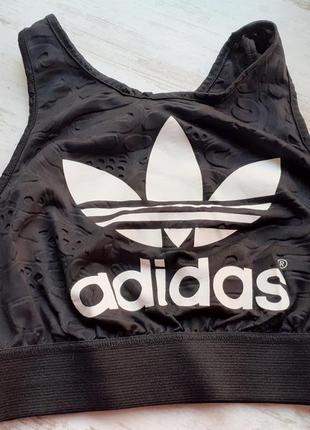 Топ adidas