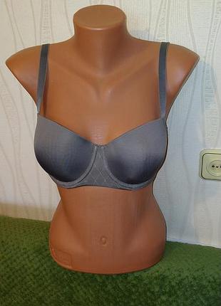 Бюстгальтер