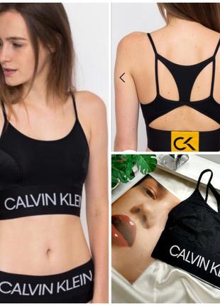 Топ calvin klein1 фото