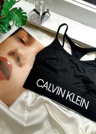 Топ calvin klein2 фото